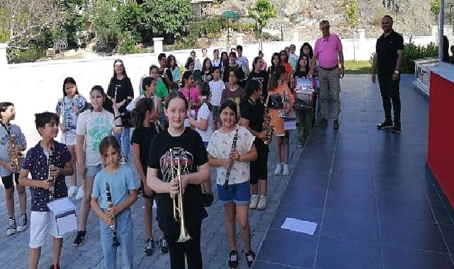 Başkan Topaloğlu’ndan Cumhuriyet Bandosu’na ziyaret
