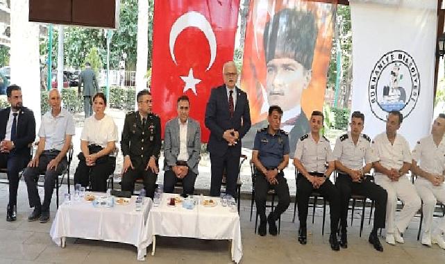 Burhaniye’de bayramlaşma töreni yapıldı