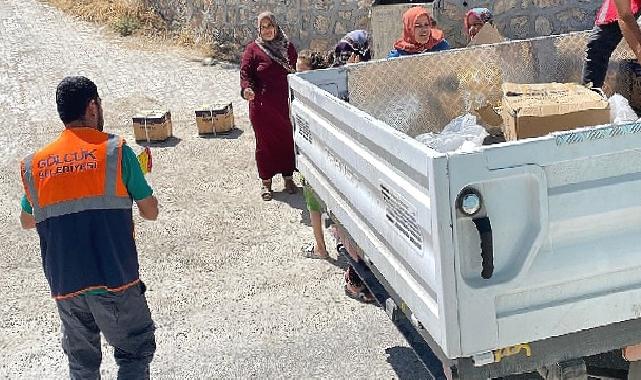 Gölcük Belediyesi Deprem bölgesinde yardımlarını sürdürüyor