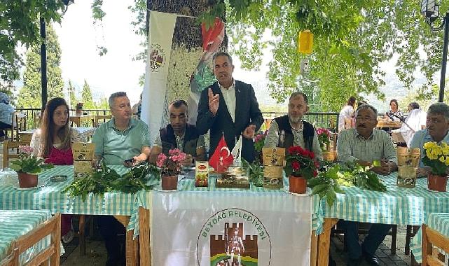İzmir’in Beydağ ilçesinde Beydağ Belediyesi’nce koordine edilen “Kestane Gal Arısı Zararlısı” bilgilendirme toplantısı yapıldı.