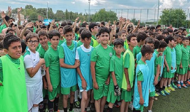Sivas Belediyesi Geleneksel Futbol Yaz Okulu Açıldı