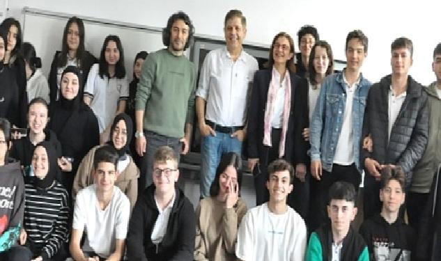Tiyatronun eğitimdeki yerini anlattı