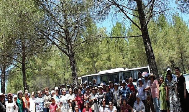 100 Yaş Evi Üyeleri Piknikte Buluştu