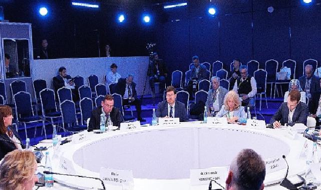 2’nci Rusya-Afrika Zirvesi Ekonomik ve İnsani Forumu St. Petersburg’da Düzenlendi