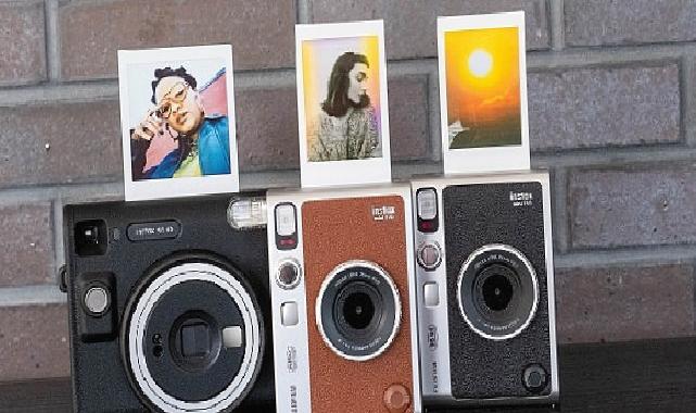 FUJIFILM instax mini Evo’nun yeni rengi: “Evo Brown”