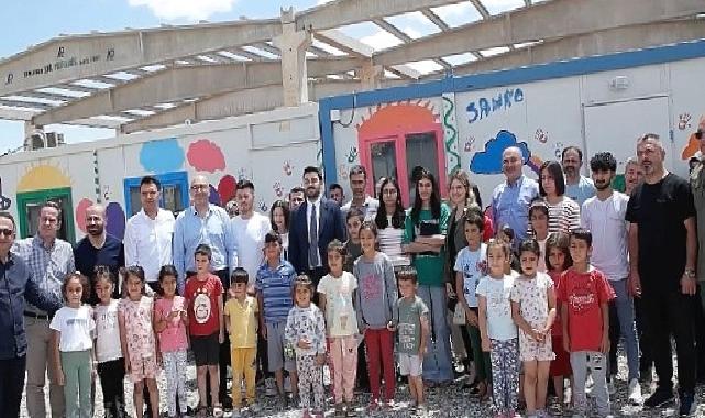 Sanko Holding deprem bölgesindeki öğrencilere 5 bin adet tablet bağışladı