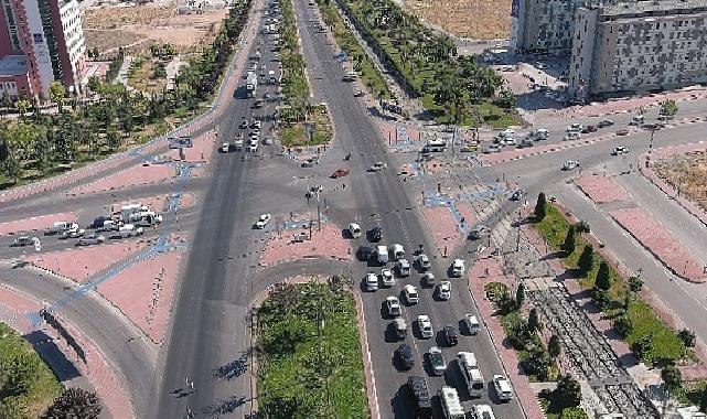 Başkan Altay: “Fırat Caddesi Köprülü Kavşağı Yapım Çalışmalarına Başlıyoruz”