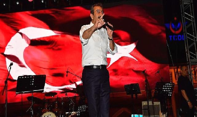 “Büyük zaferi coşkuyla kutluyoruz”