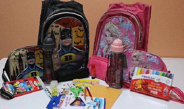 Gemlik Belediyesi’nden 2 bin öğrenciye kırtasiye desteği
