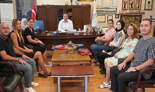 Atıklarını Getirdiler, Kırtasiye Malzemesi Aldılar