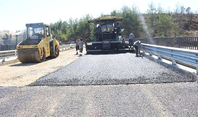 Naras köprüsüne sıcak asfalt