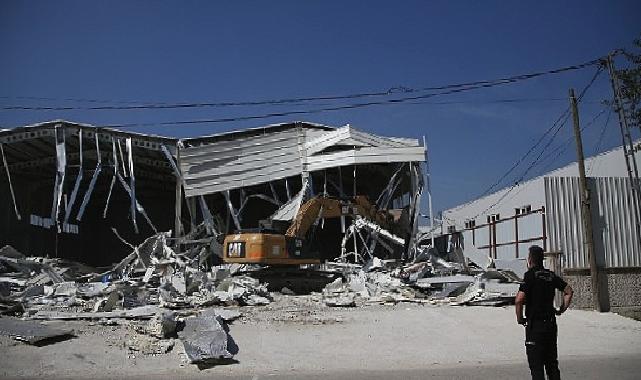 Nilüfer’de İki Kaçak Yapı Daha Yıkıldı