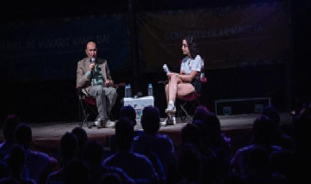 “Siyasetten Uzak Durmayın”