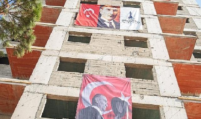 İzmir depreminde yaşamını yitirenler unutulmadı