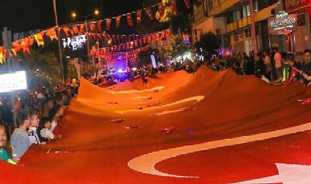 Kınık’ta 100. yıl coşkusu belediye hoparlörüyle sokaklarda yankılandı