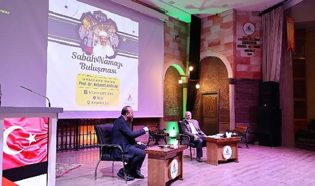 Atasofya camii baş imam Hatibi Ay ” filistin’in parayla satıldığı yalandır”.
