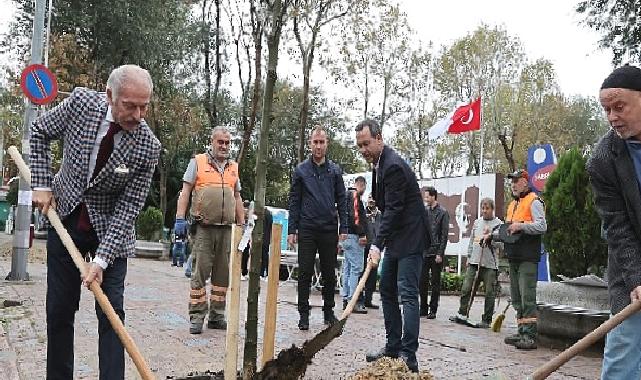 Bayrampaşa Belediyesi’nden Cumhuriyetin 100 yılına 2023 fidan