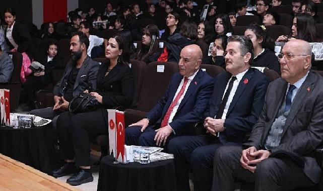 Kurtuluş destanı müzikali ile Atatürk anıldı