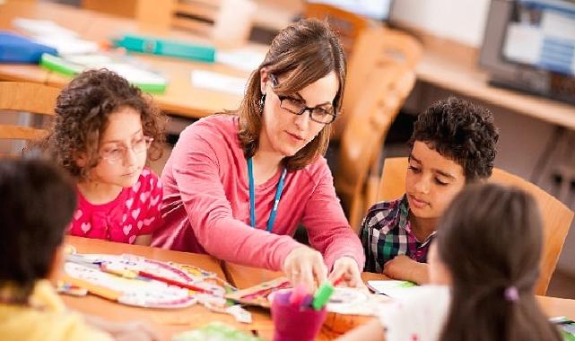 Öngörülebilir gelecekte öğretmenlerin yerini teknoloji almayacak