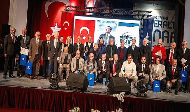 Kemeraltı’nın asırlık işletmelerine onur plaketi