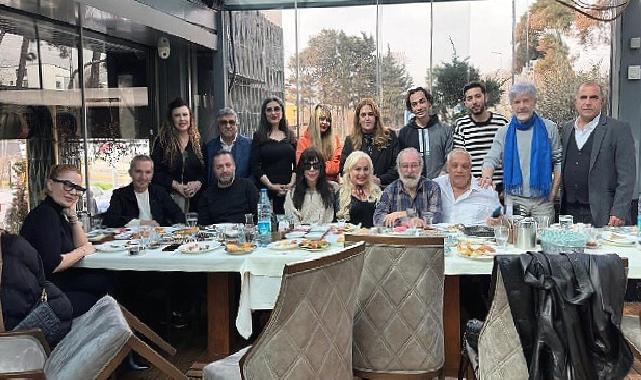 Ünlüler yeni kanal kahvaltısında buluştu