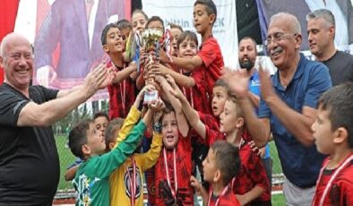 23 Nisan Futbol Turnuvası heyecan kattı