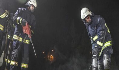 Antalya Büyükşehir Belediyesi İtfaiyesi her an deprem olacakmış gibi hazırlanıyor