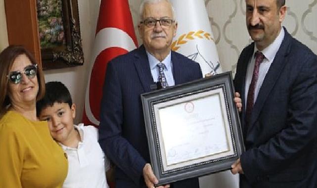 Başkan Deveciler Mazbatasını Aldı