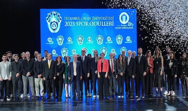 Eczacıbaşı Dynavit, “Yılın Kadın Spor Takımı” seçildi