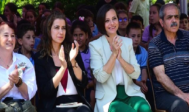 Başkan Kınay çocuklardan söz aldı: Okumaktan ve yazmaktan vazgeçmeyin