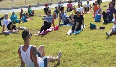 Burhaniye’de Özgürlük Parkı ve 8 Eylül Stadyumu’nda 14 Mayıs’tan itibaren alanında uzman eğitmenlerle sabah sporu başlıyor