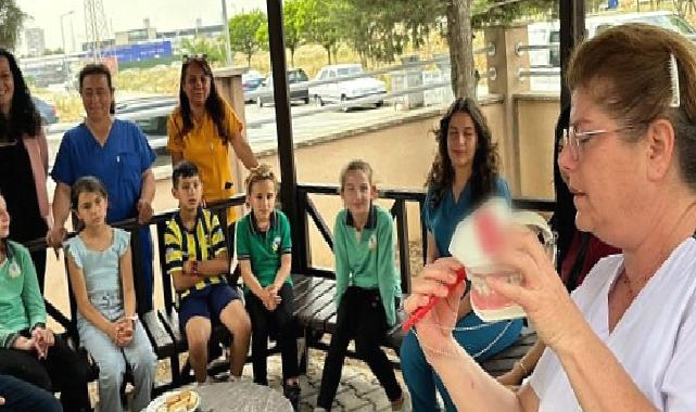 Bornova Belediyesi’nden çocuklara diş taraması