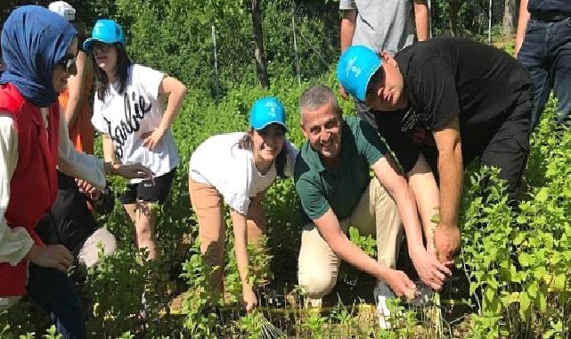 Özel çocuklarımız sebze ve aromatik bitki yetiştiriyor